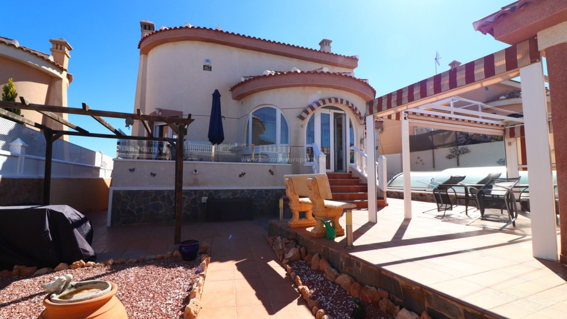 Villa in Benimar