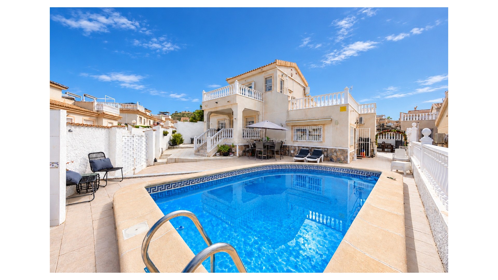Villa in Benimar