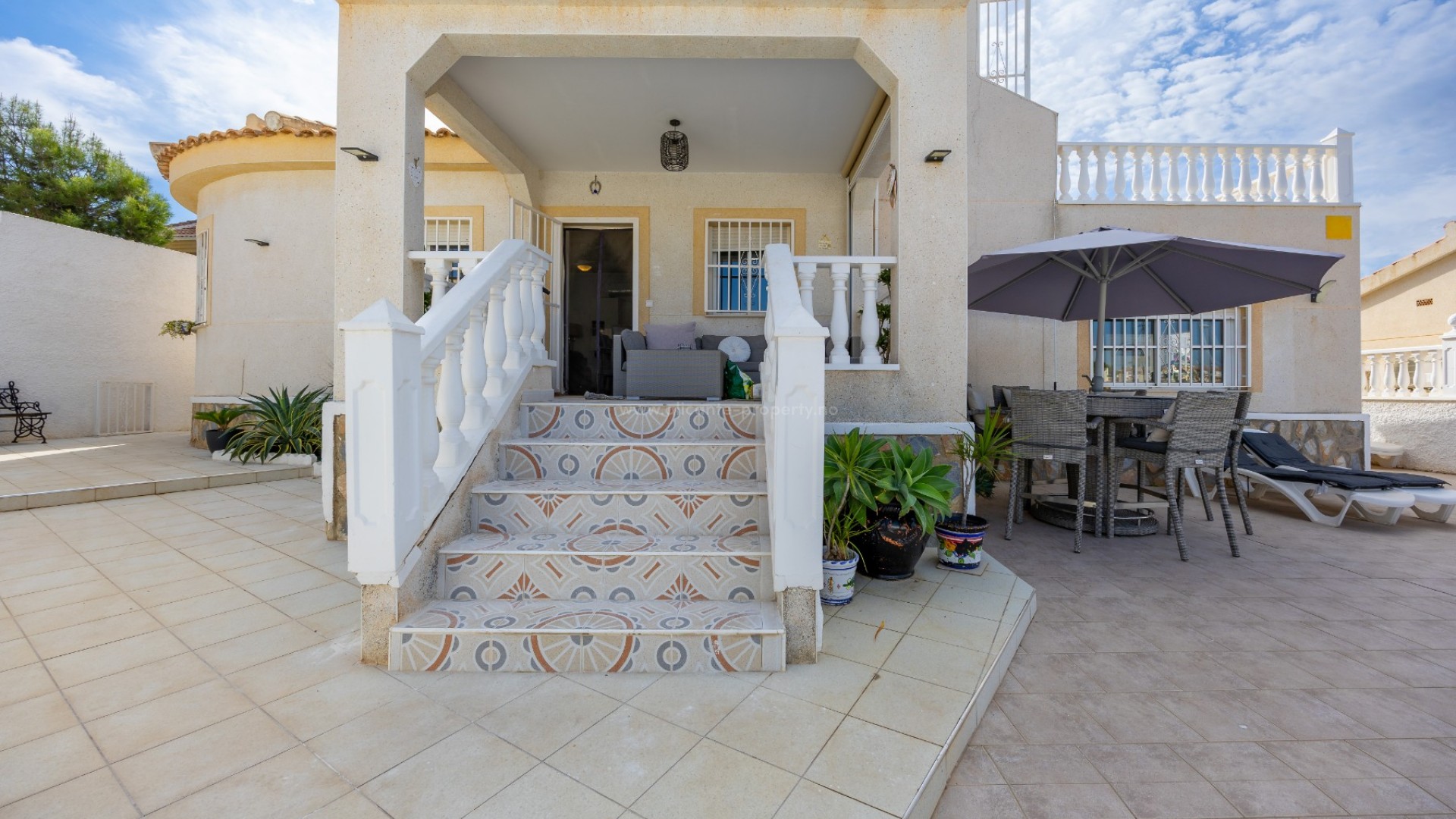 Villa in Benimar