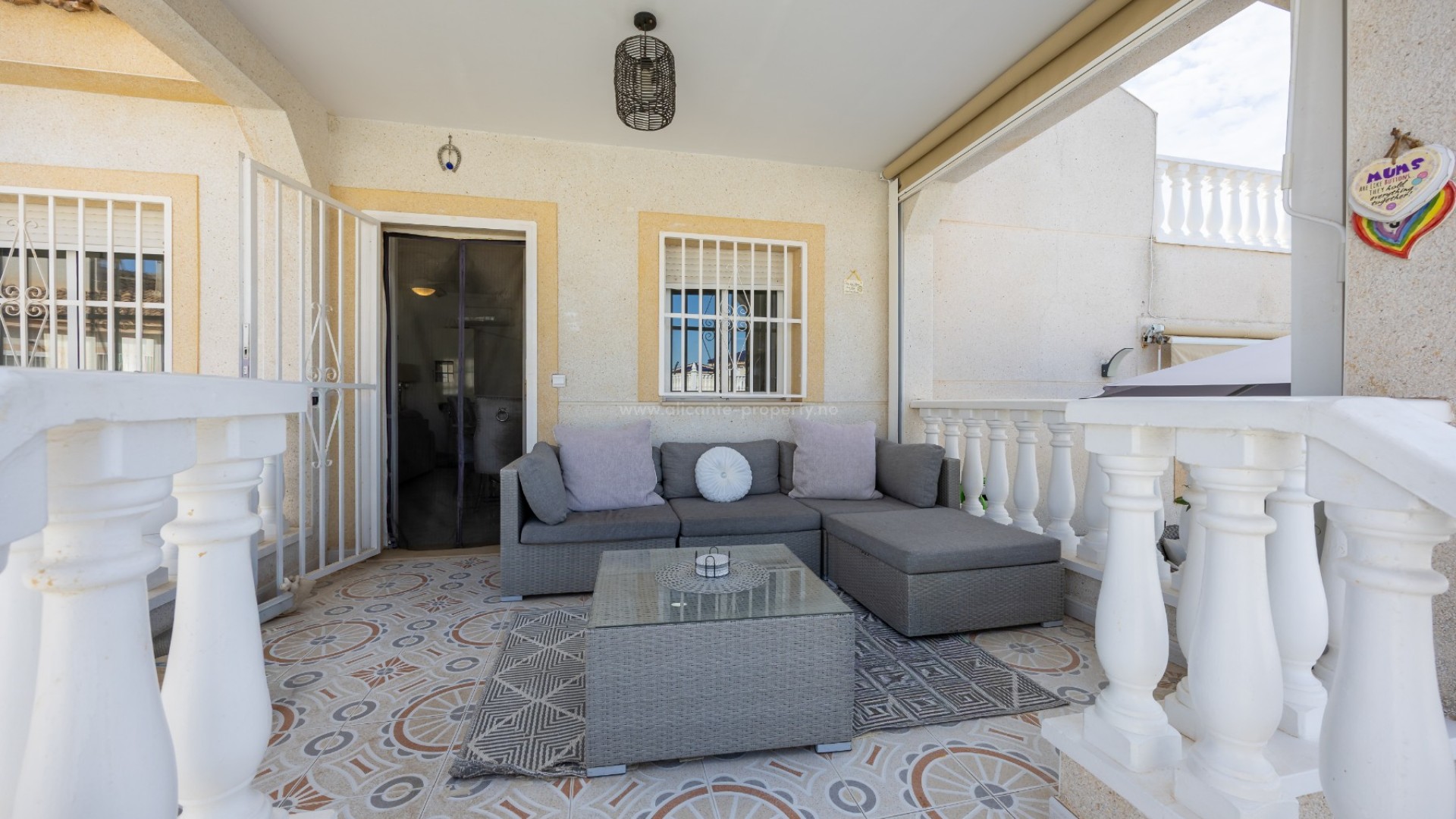 Villa in Benimar