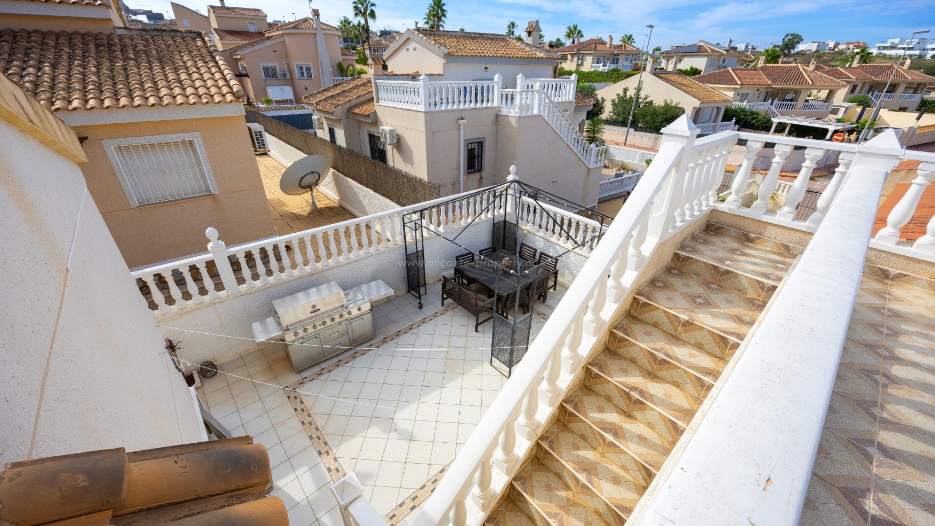 Villa in Benimar