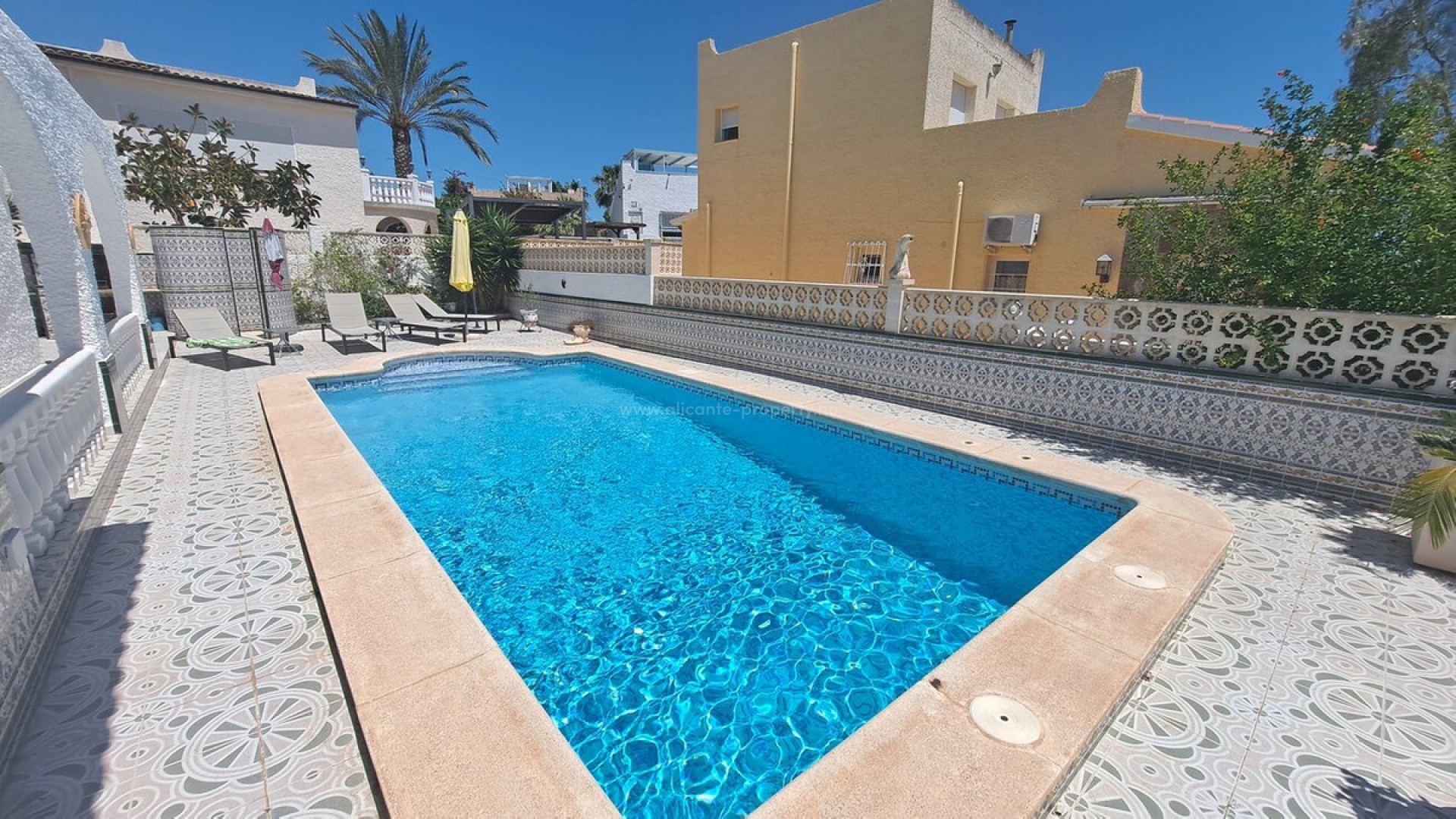 Villa in Blue Lagoon