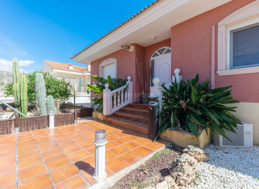 Villa in Busot Centro