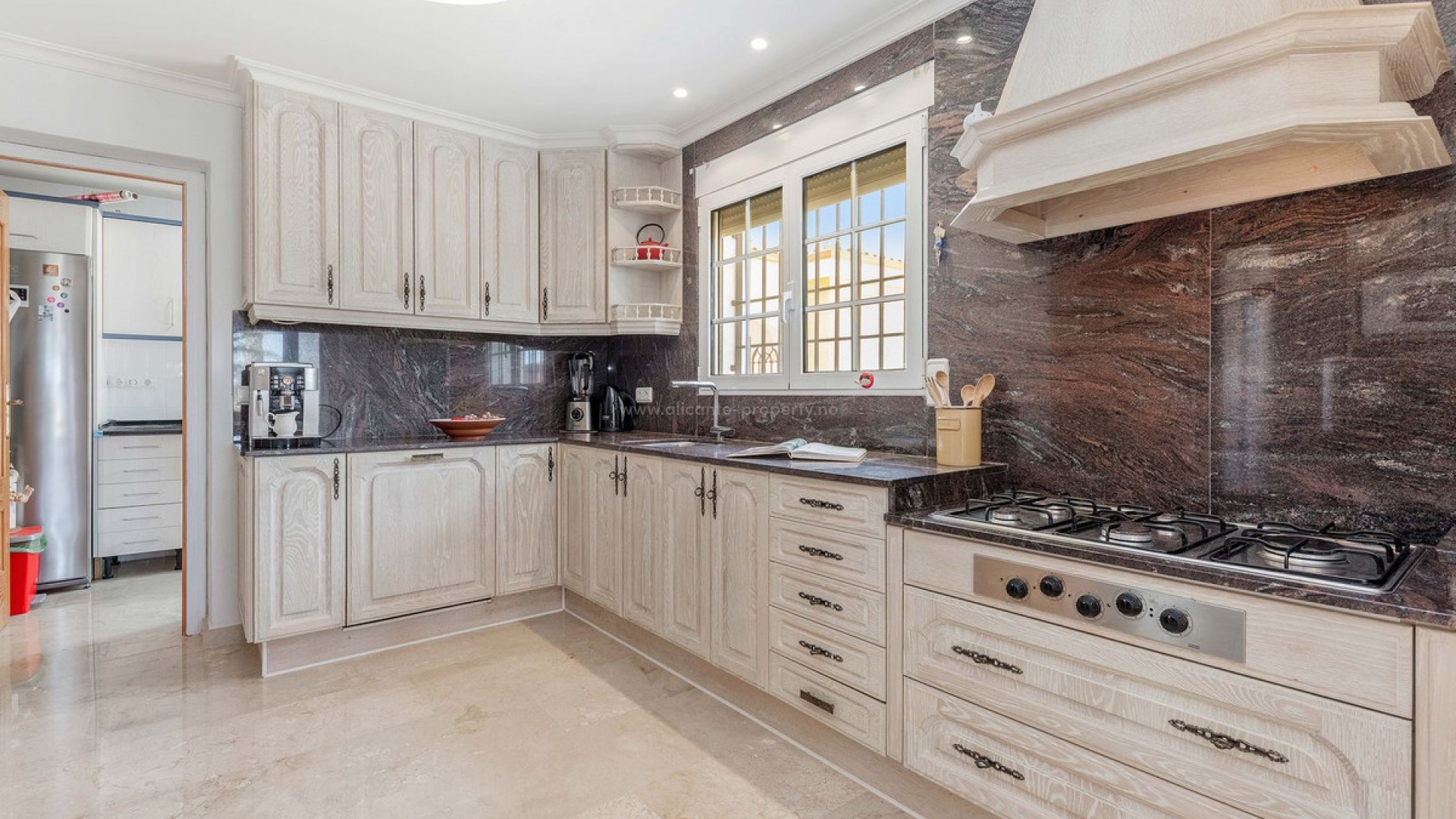 Villa in Busot Centro