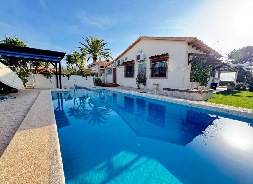 Villa in Cabo Roig