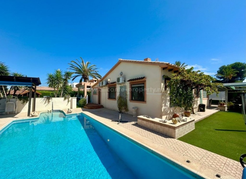 Villa in Cabo Roig