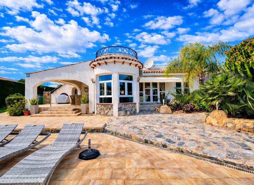 Villa in Cabo Roig