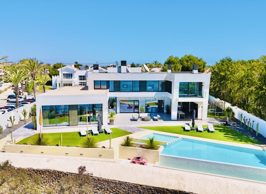 Villa in Cabo Roig