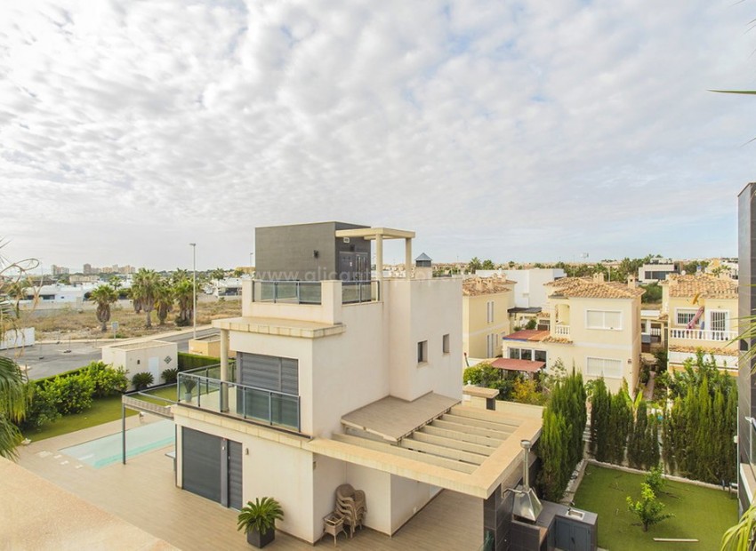 Villa in Cabo Roig