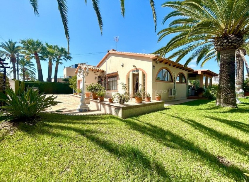 Villa in Cabo Roig