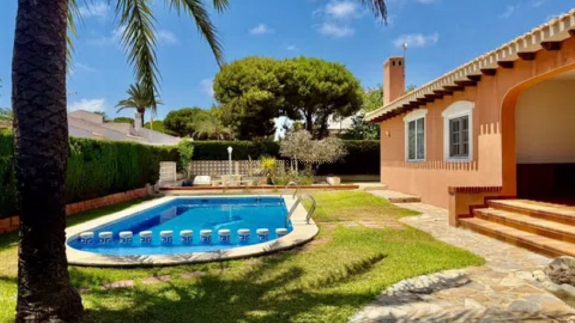 Villa in Cabo Roig