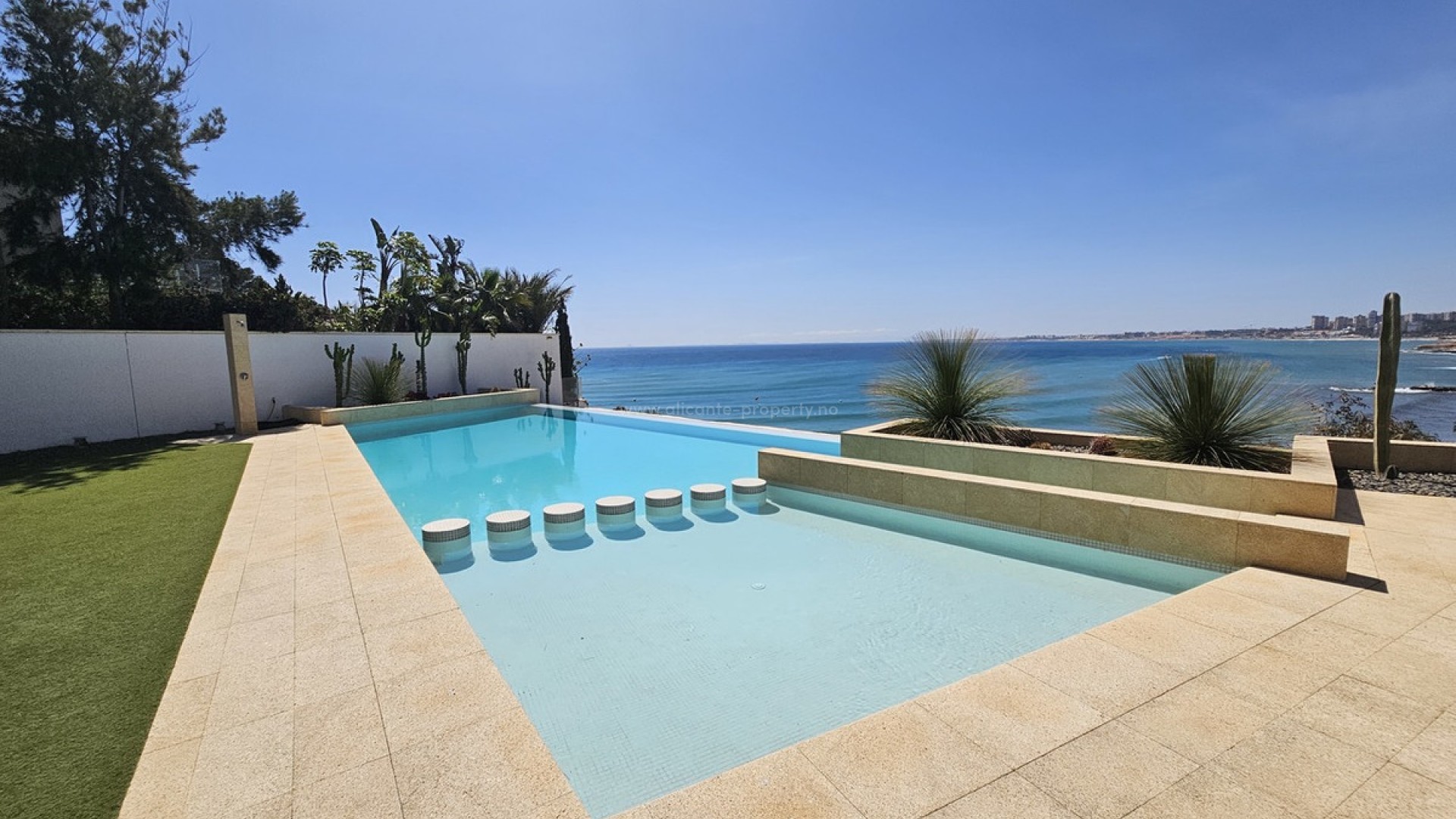 Villa in Cabo Roig