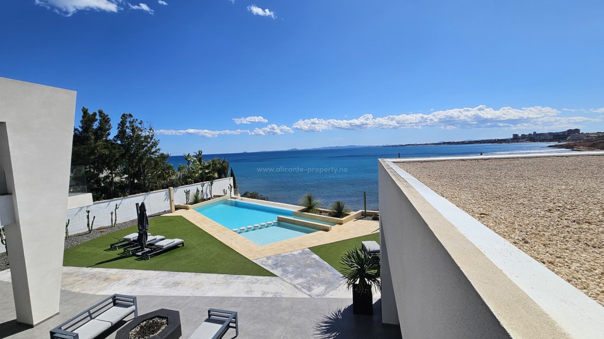 Villa in Cabo Roig