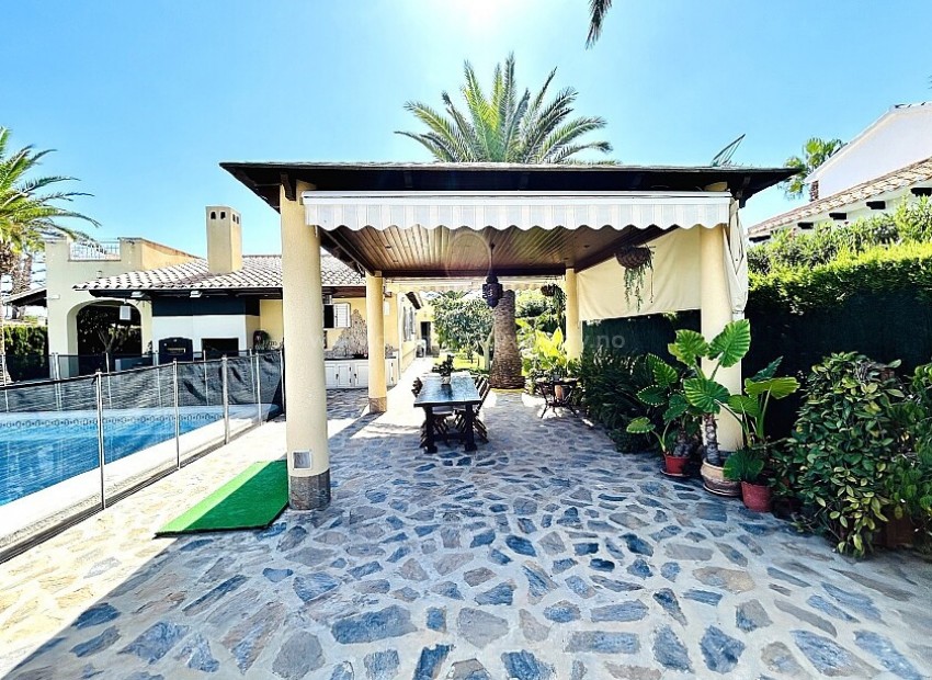 Villa in Cabo Roig