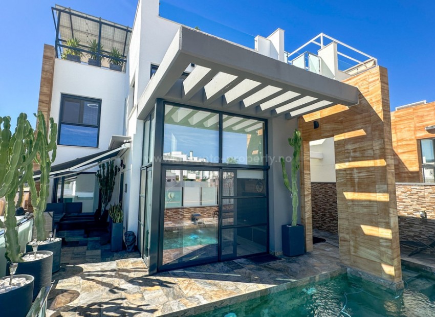 Villa in Cabo Roig