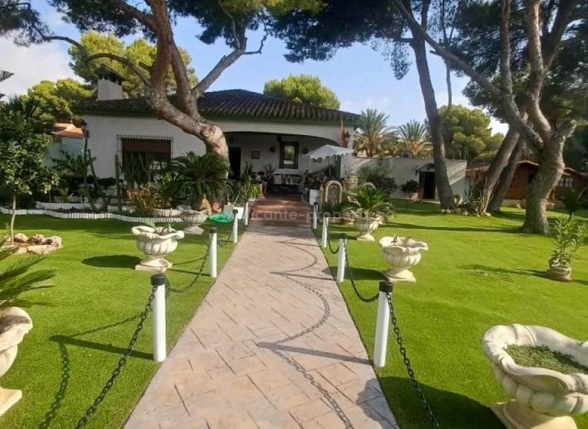 Villa in Campoamor