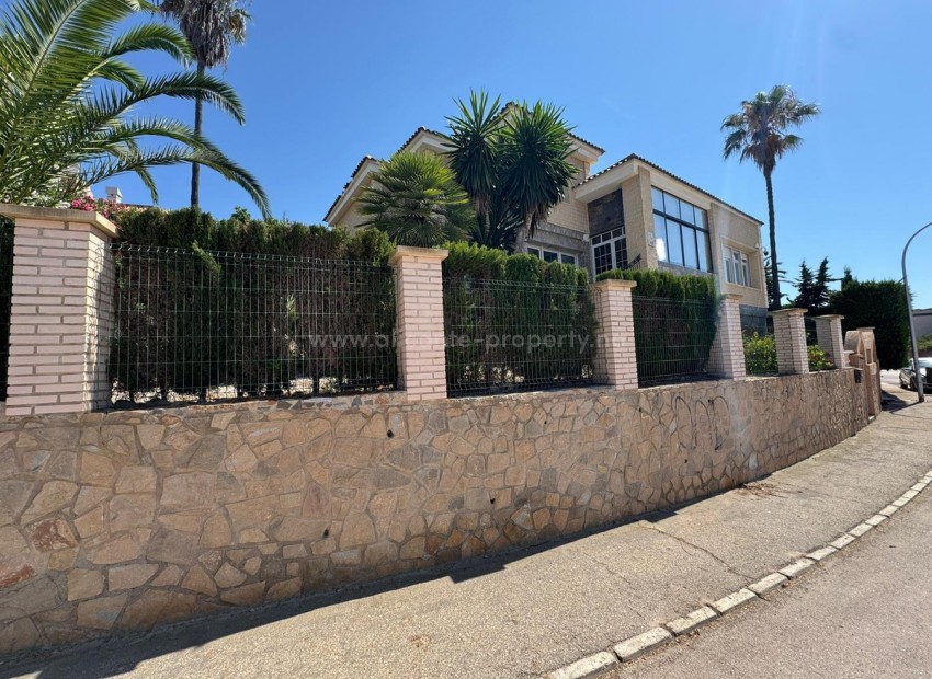 Villa in Campoamor