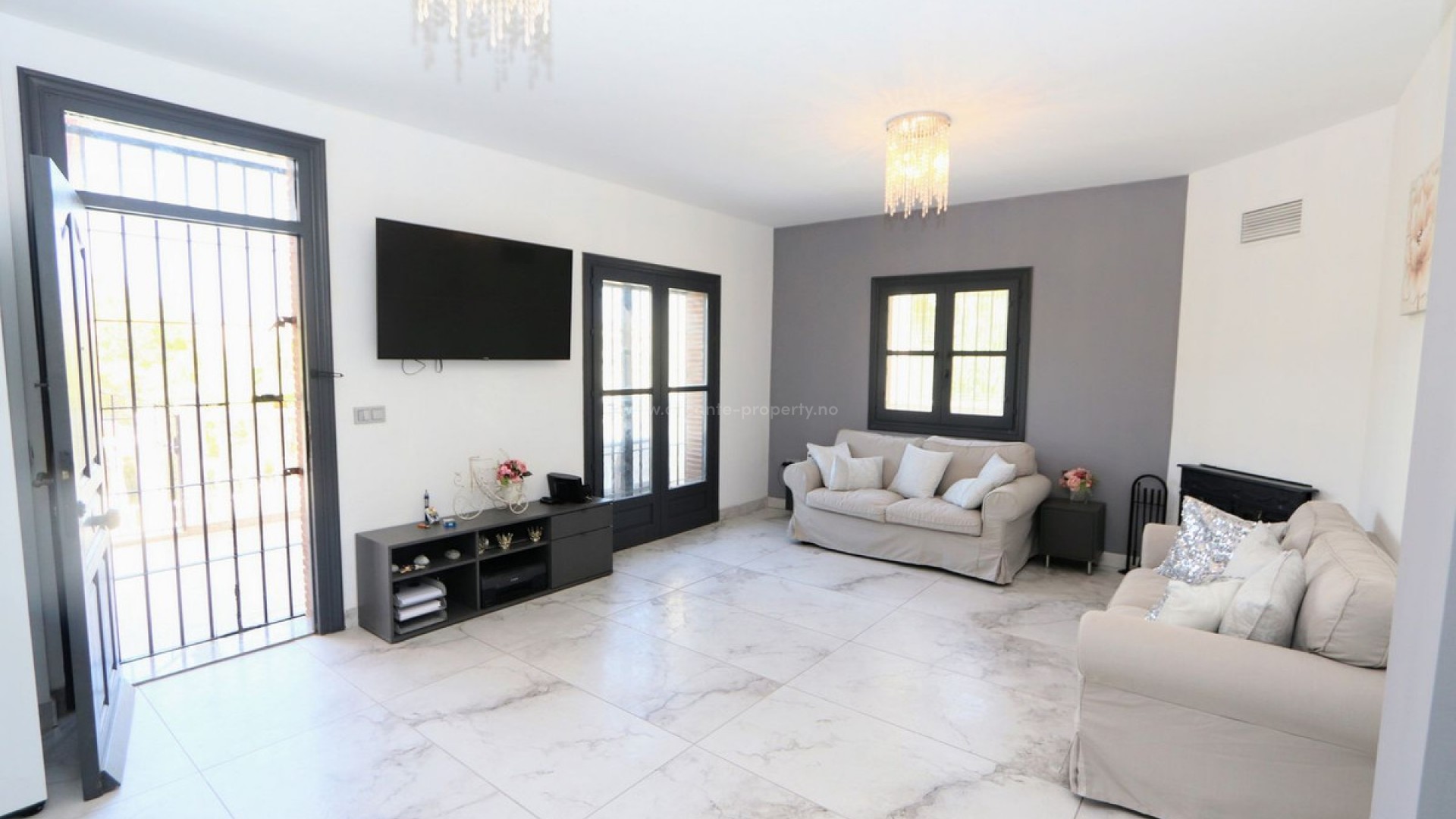 Villa in Cañada de San Pedro