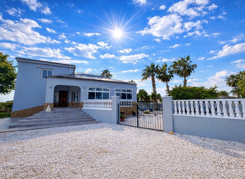 Villa in Catral Centro