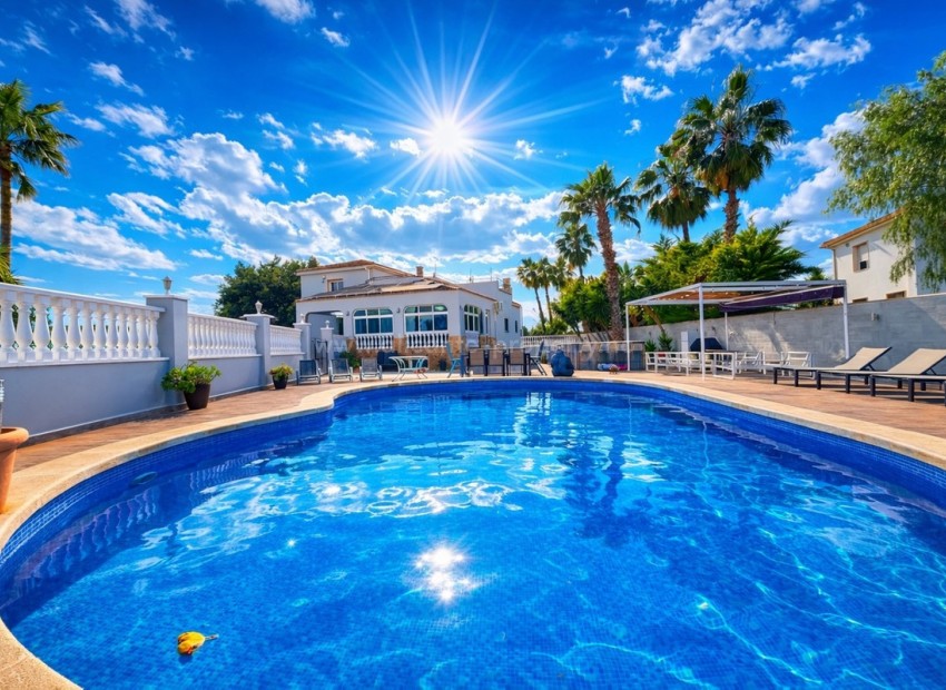 Villa in Catral Centro