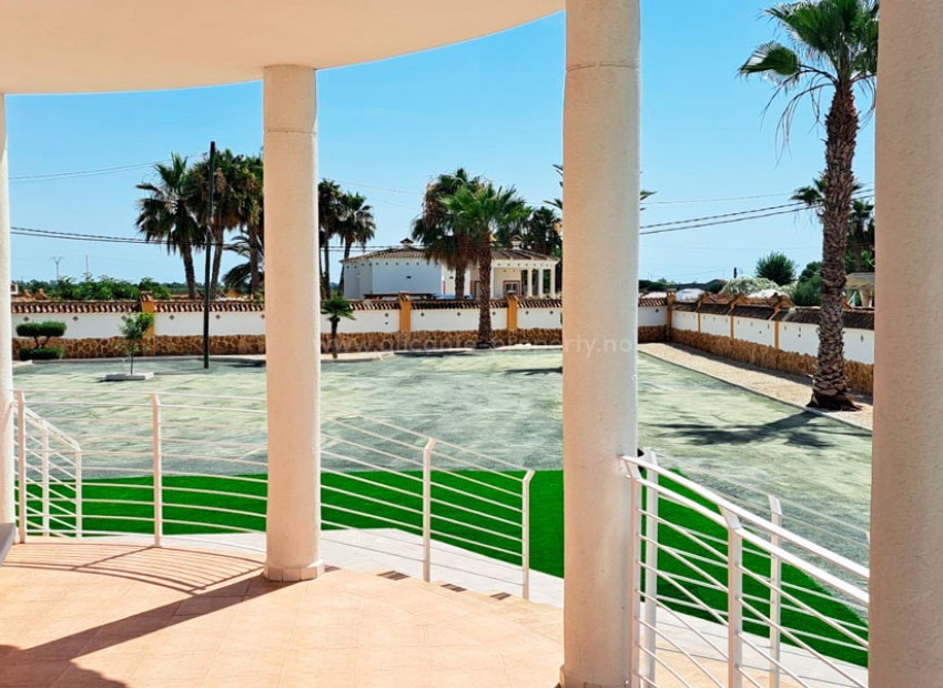 Villa in Catral Centro