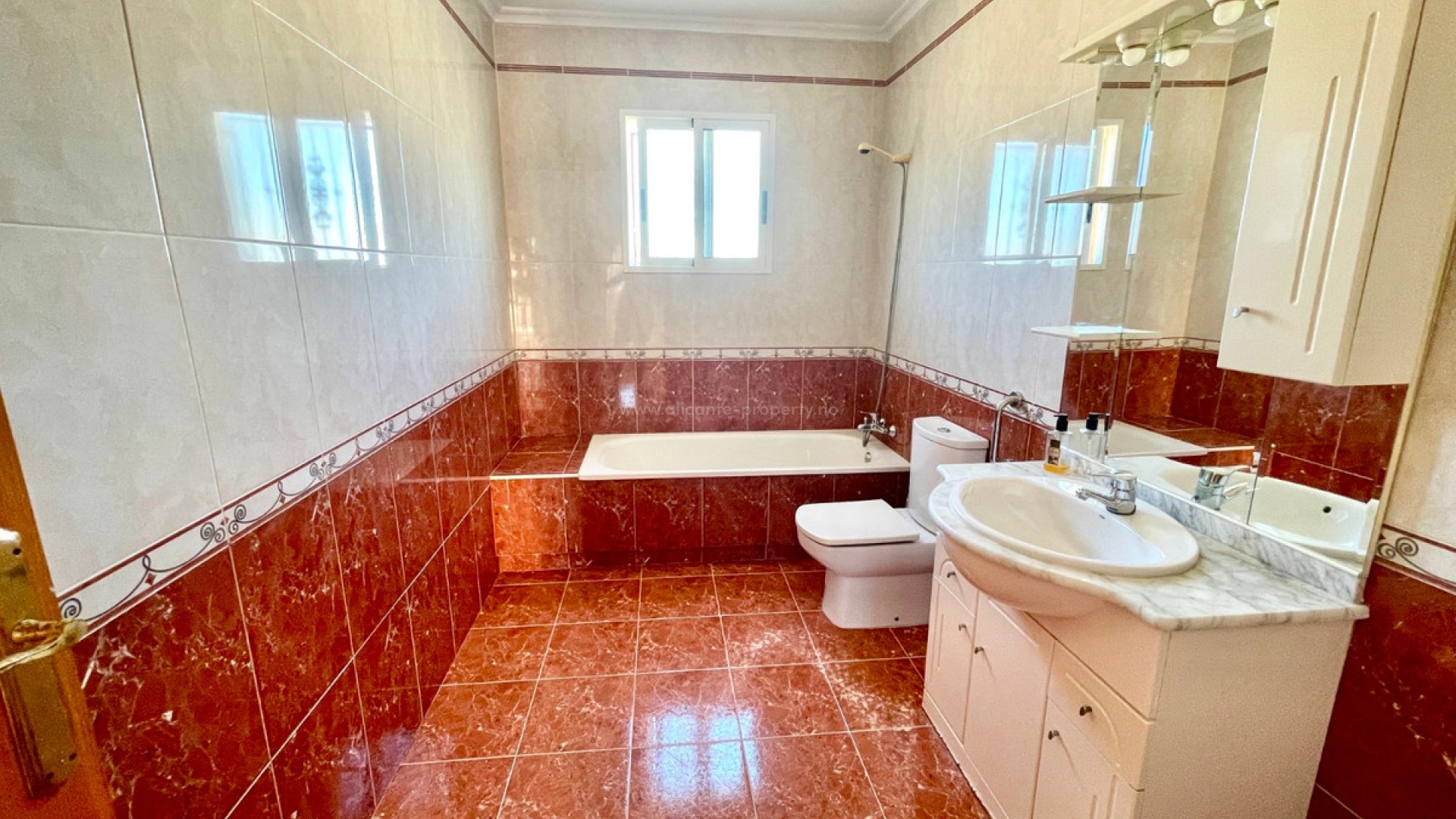 Villa in Catral Centro