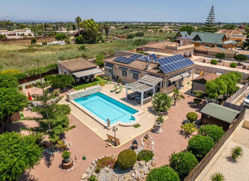 Villa in Catral Centro