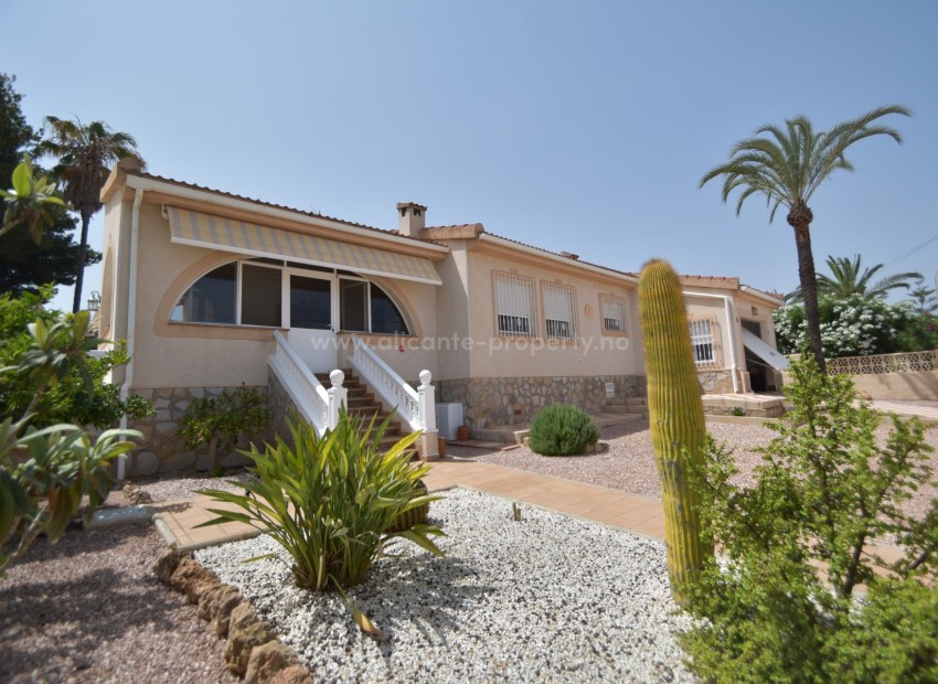 Villa in Center
