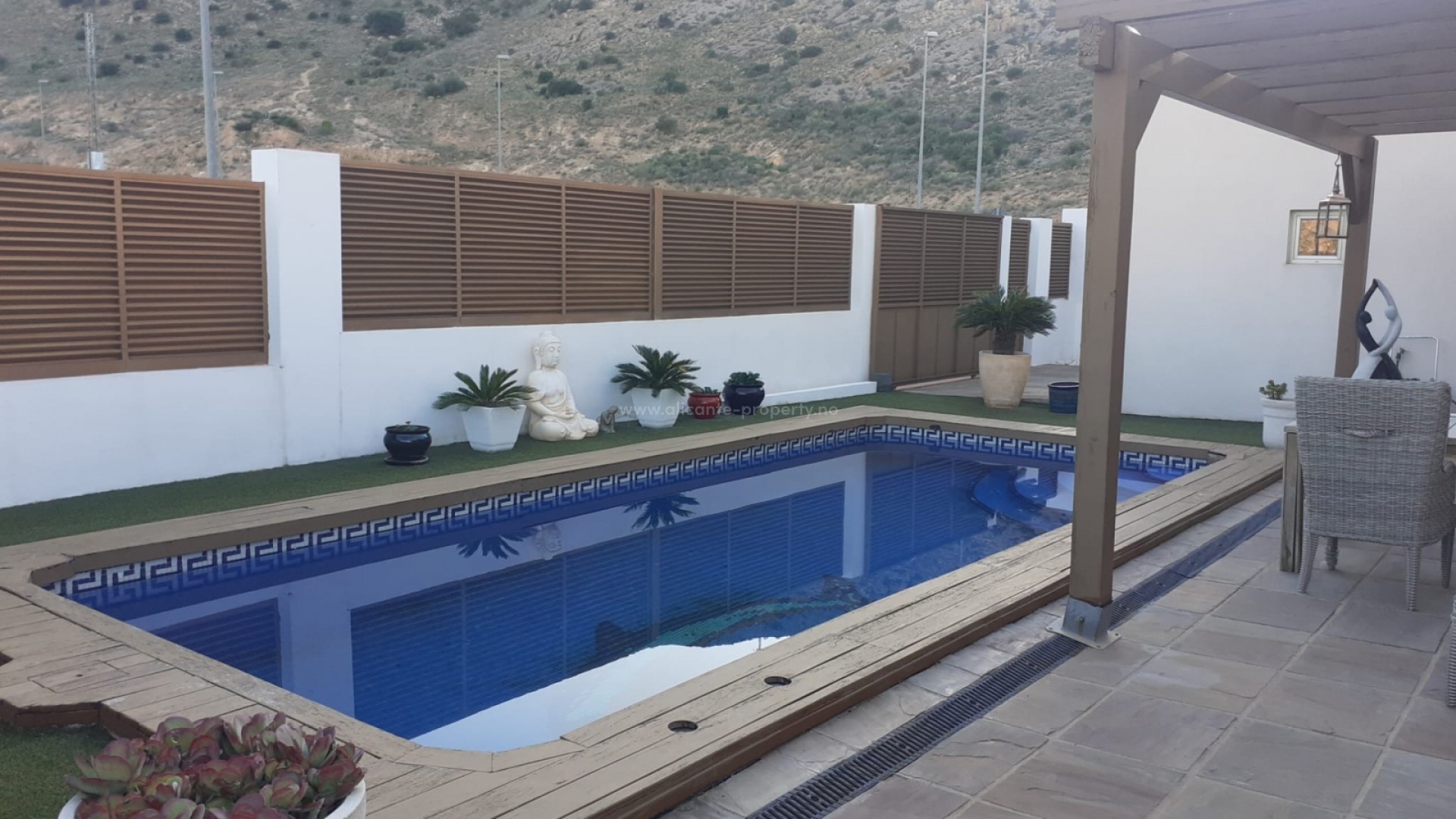 Villa in Cox
