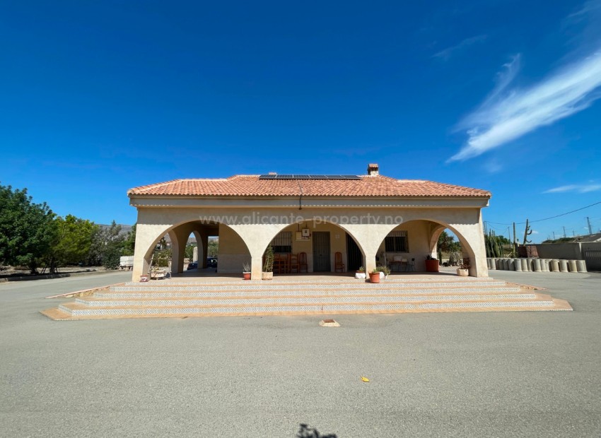 Villa in Crevillente
