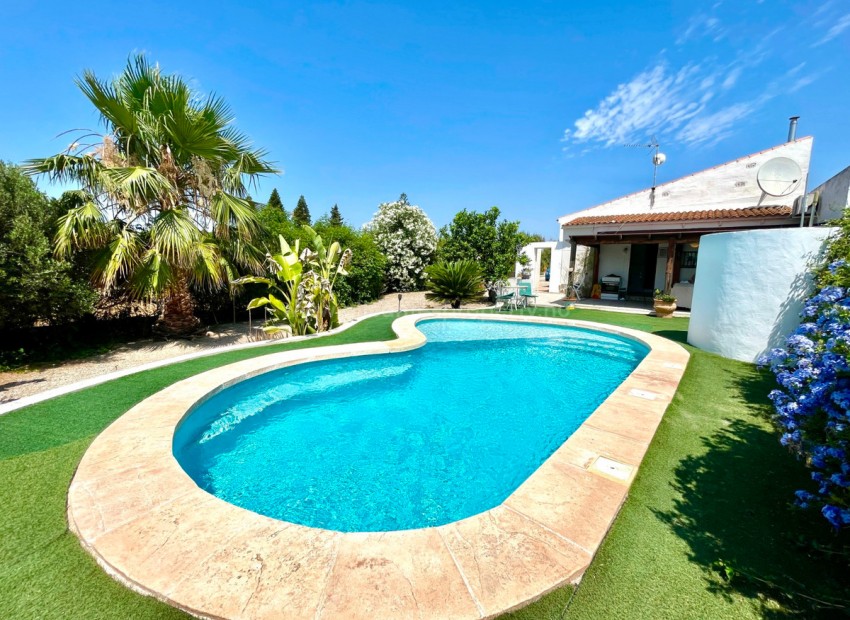 Villa in Daya Nueva Centro