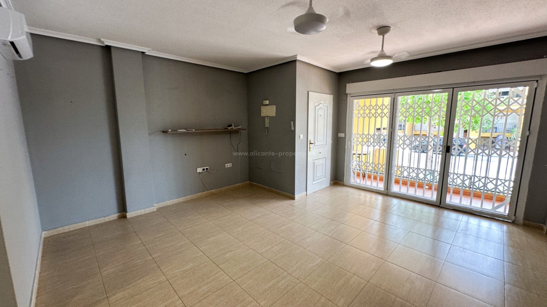 Villa in Daya Nueva Centro