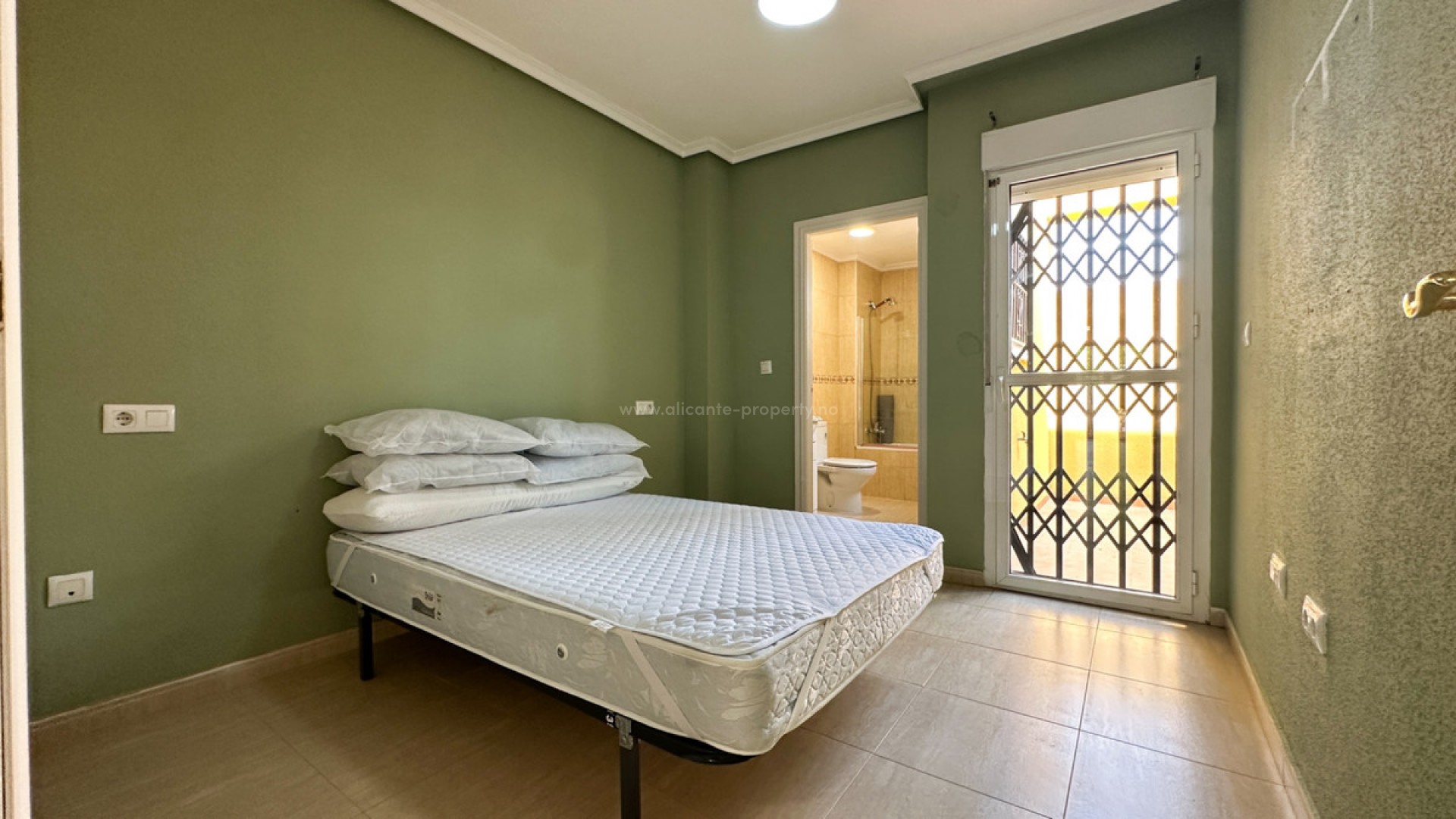 Villa in Daya Nueva Centro