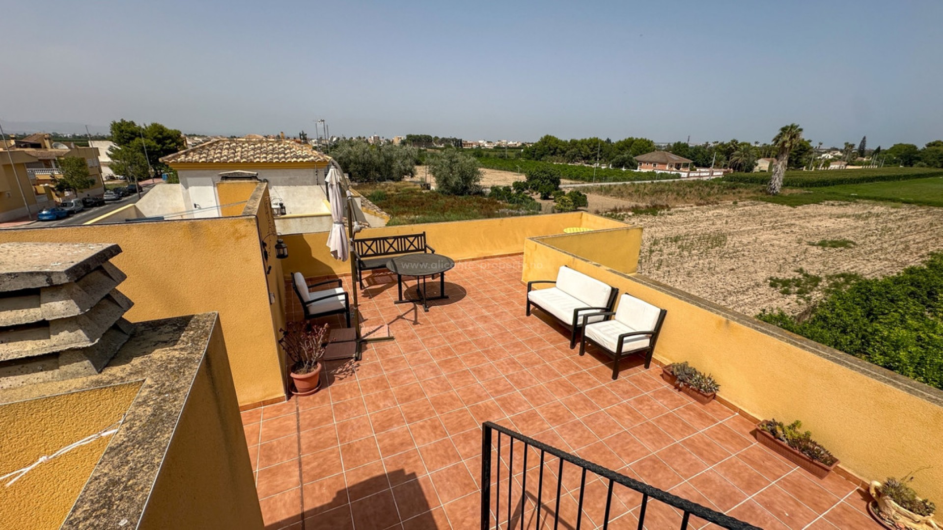 Villa in Daya Nueva Centro
