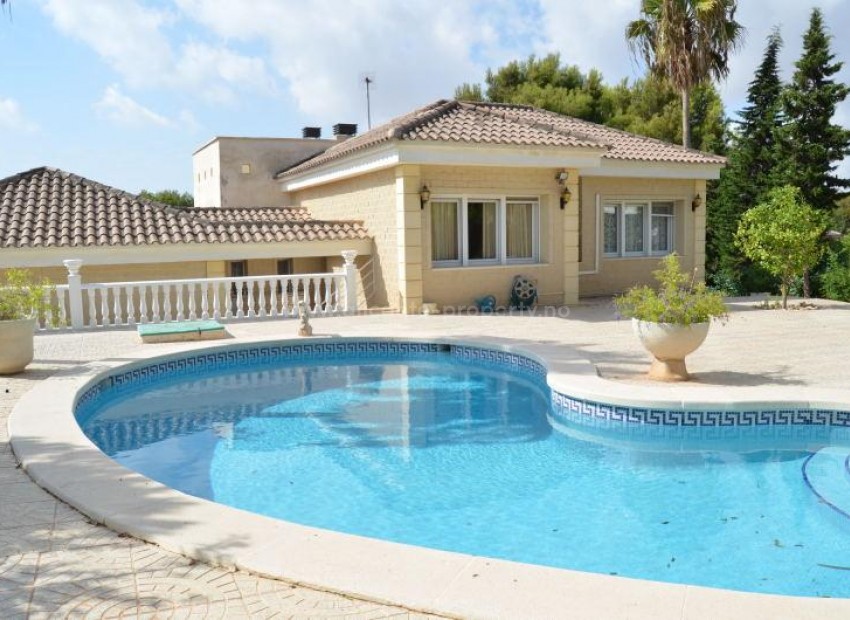 Villa in Dehesa de Campoamor