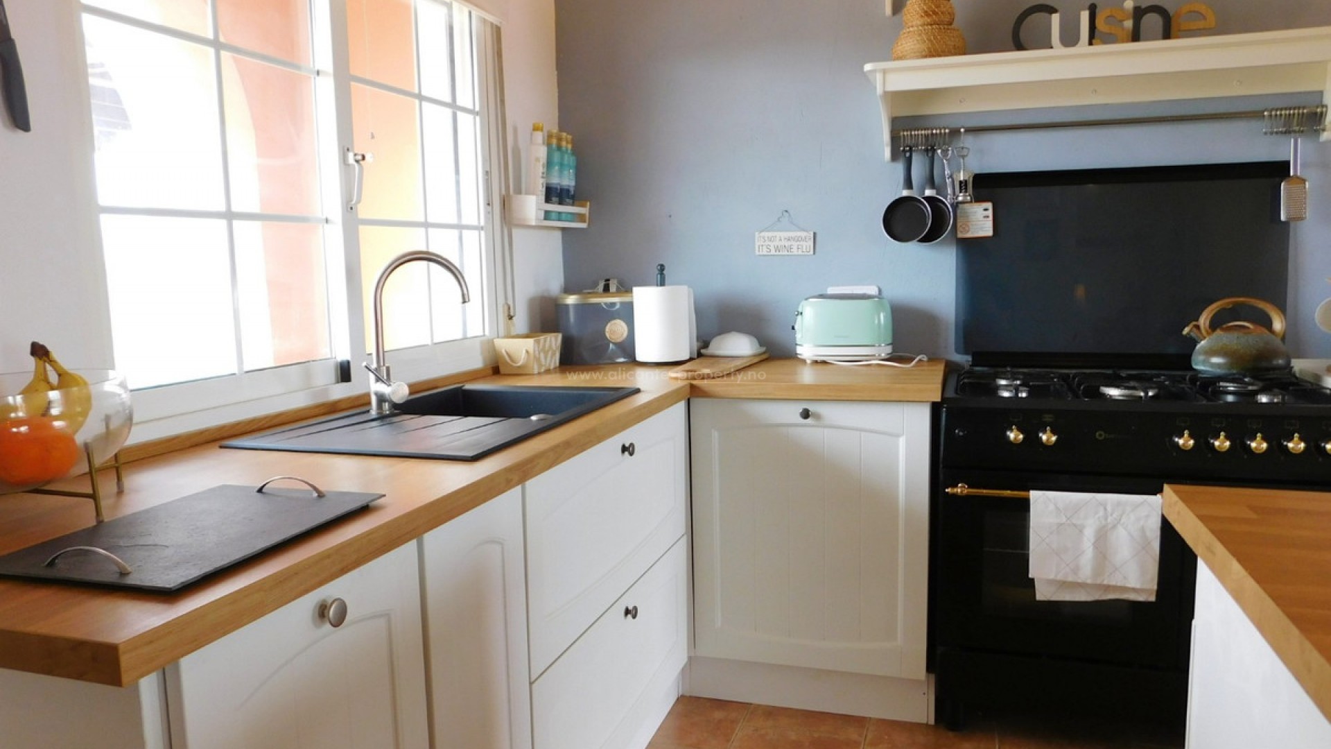 Villa in Dolores Centro