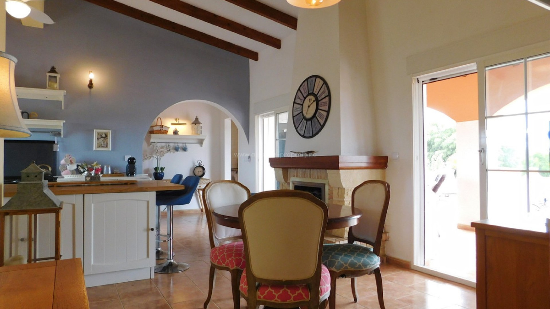 Villa in Dolores Centro