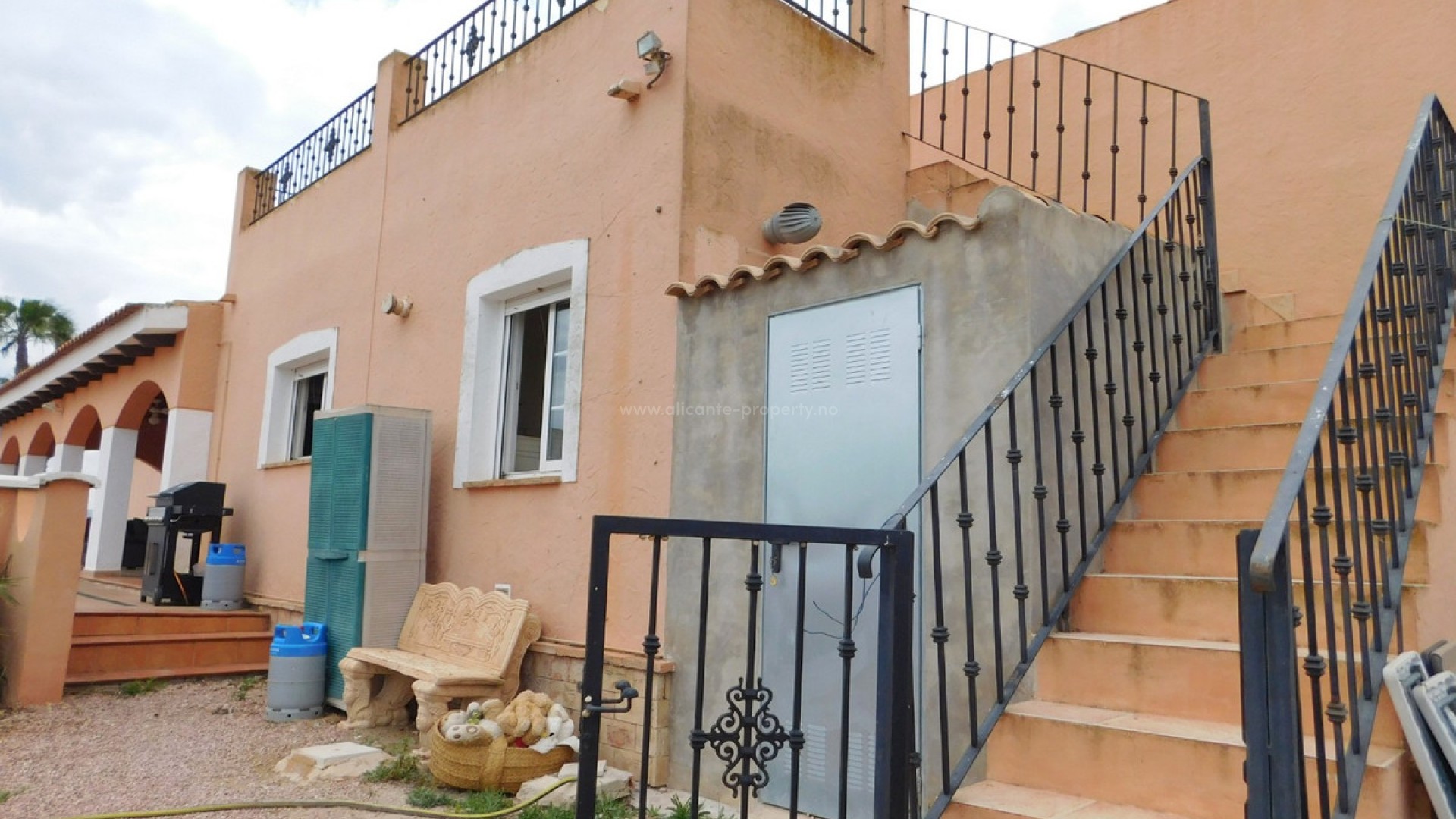 Villa in Dolores Centro