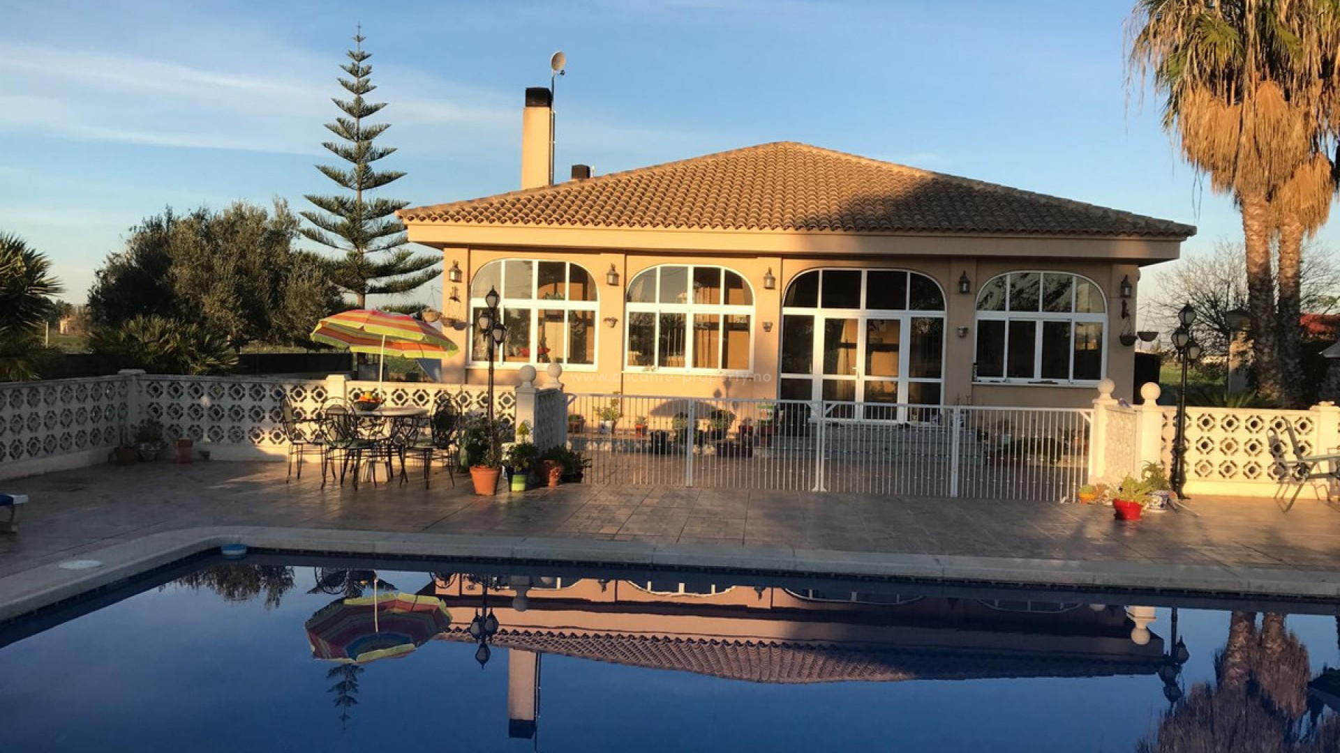 Villa in Dolores Centro