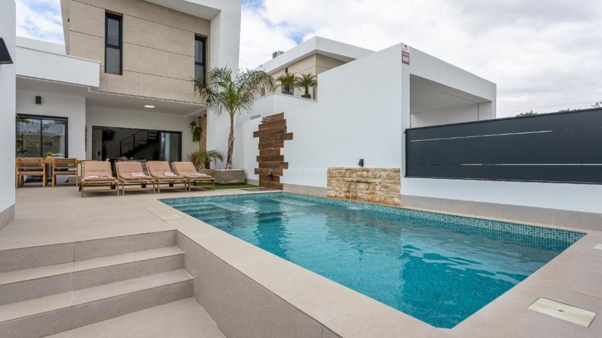 Villa in Dolores Centro