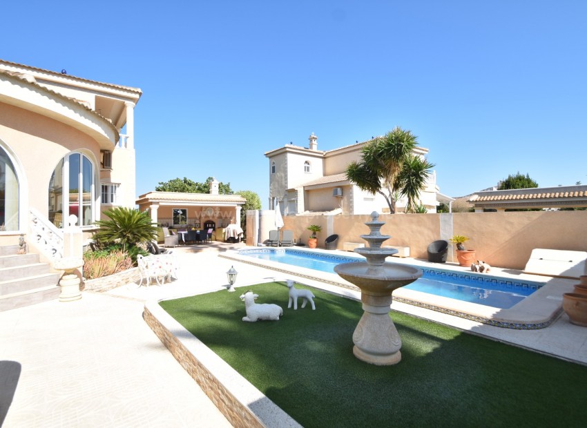 Villa in Doña Pepa