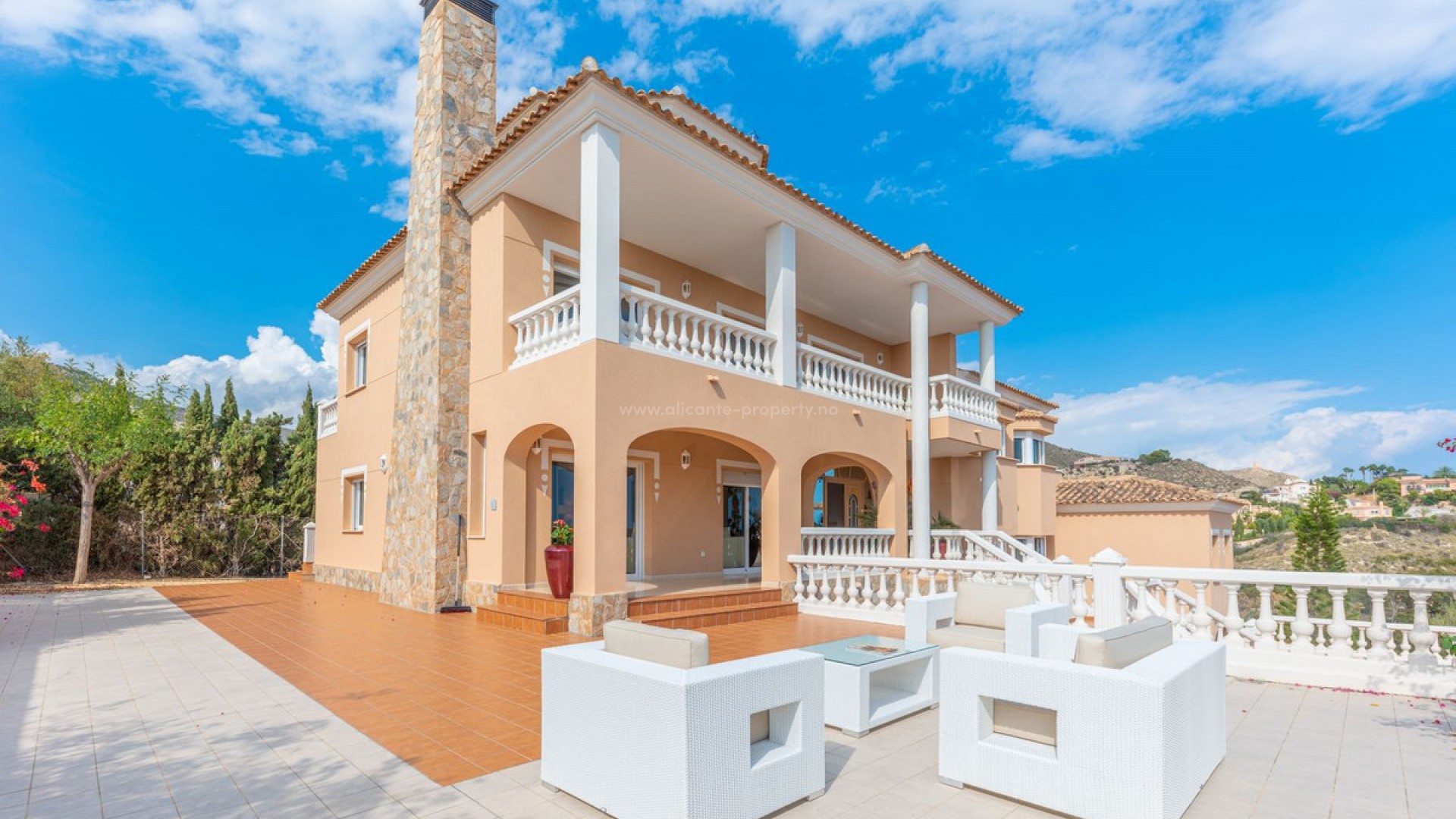 Villa in El Campello