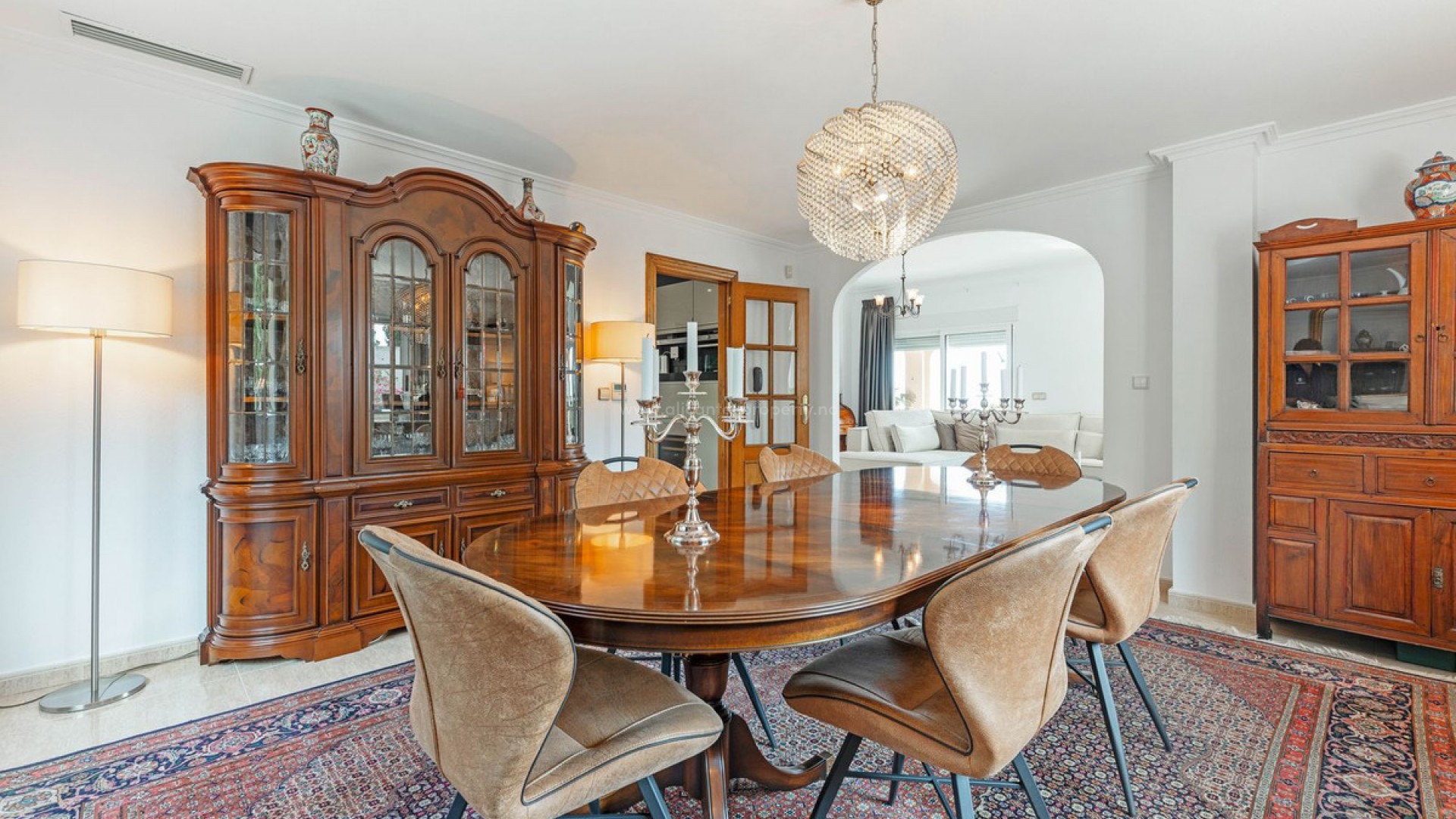 Villa in El Campello