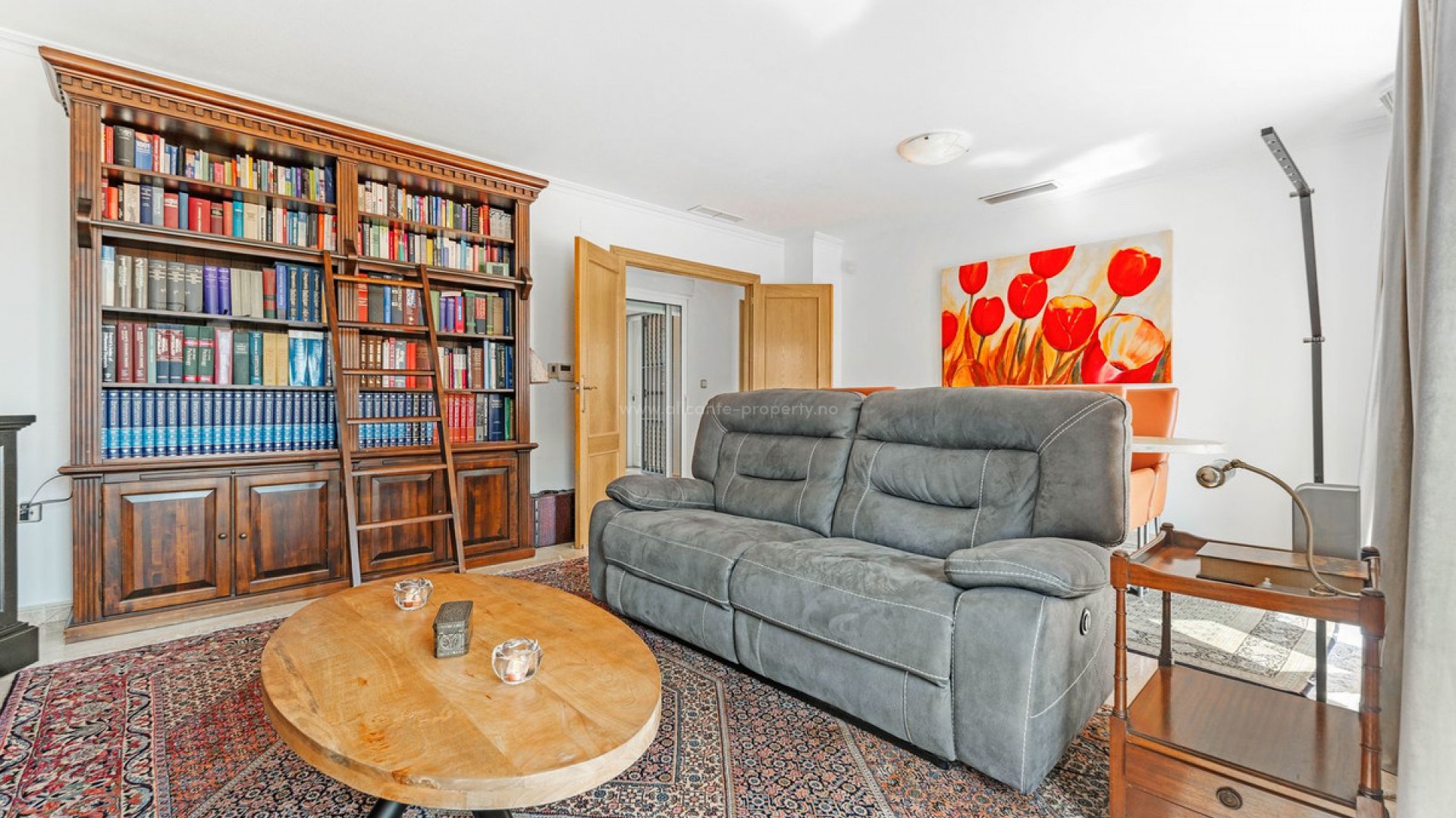 Villa in El Campello