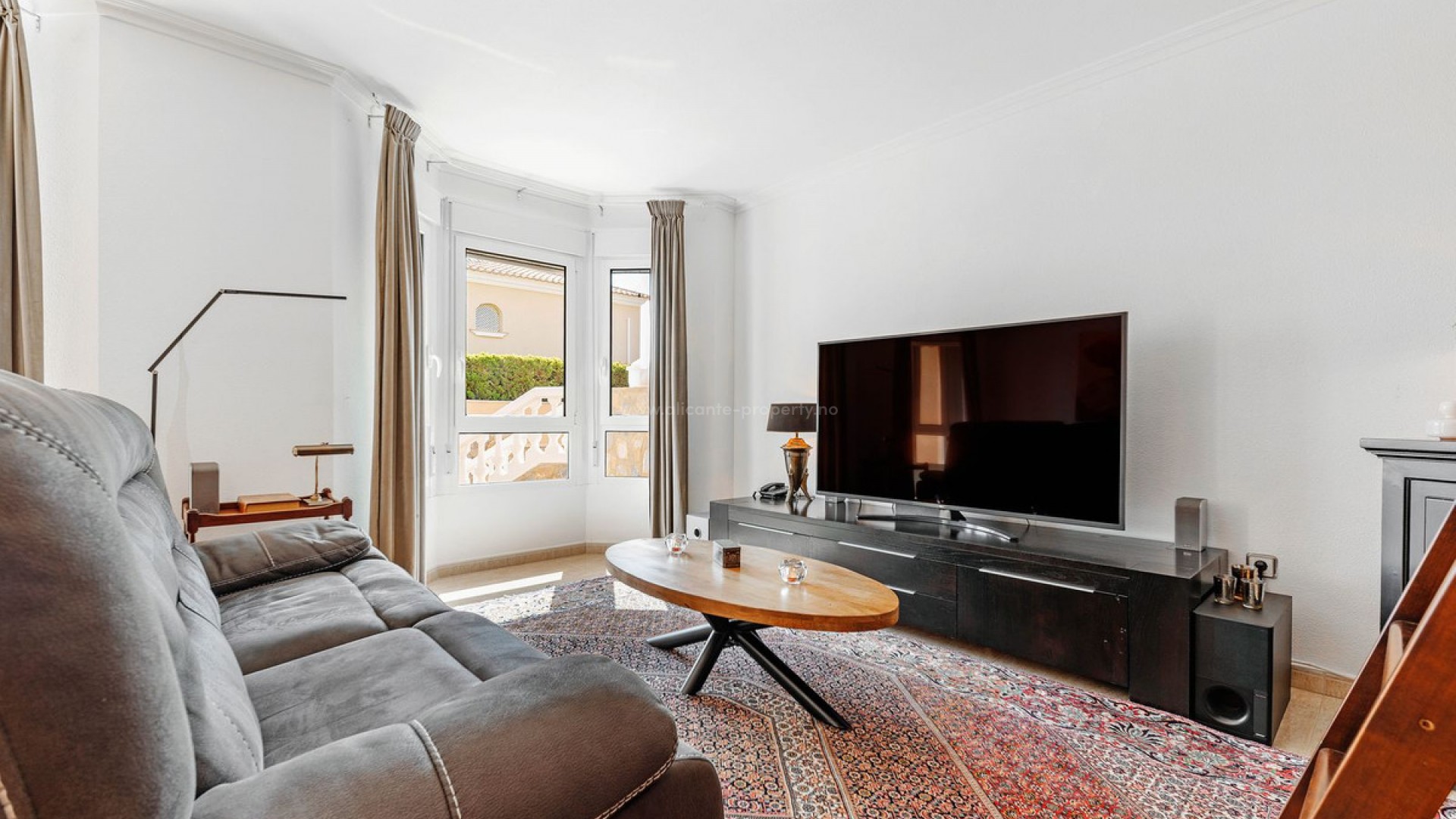 Villa in El Campello