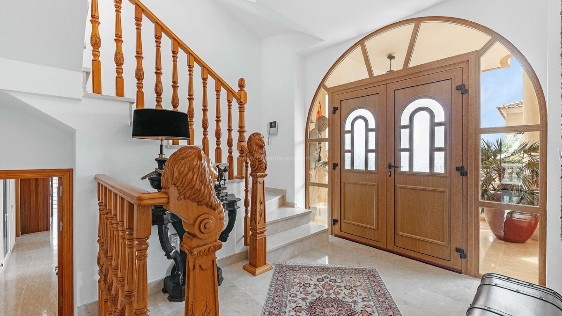 Villa in El Campello