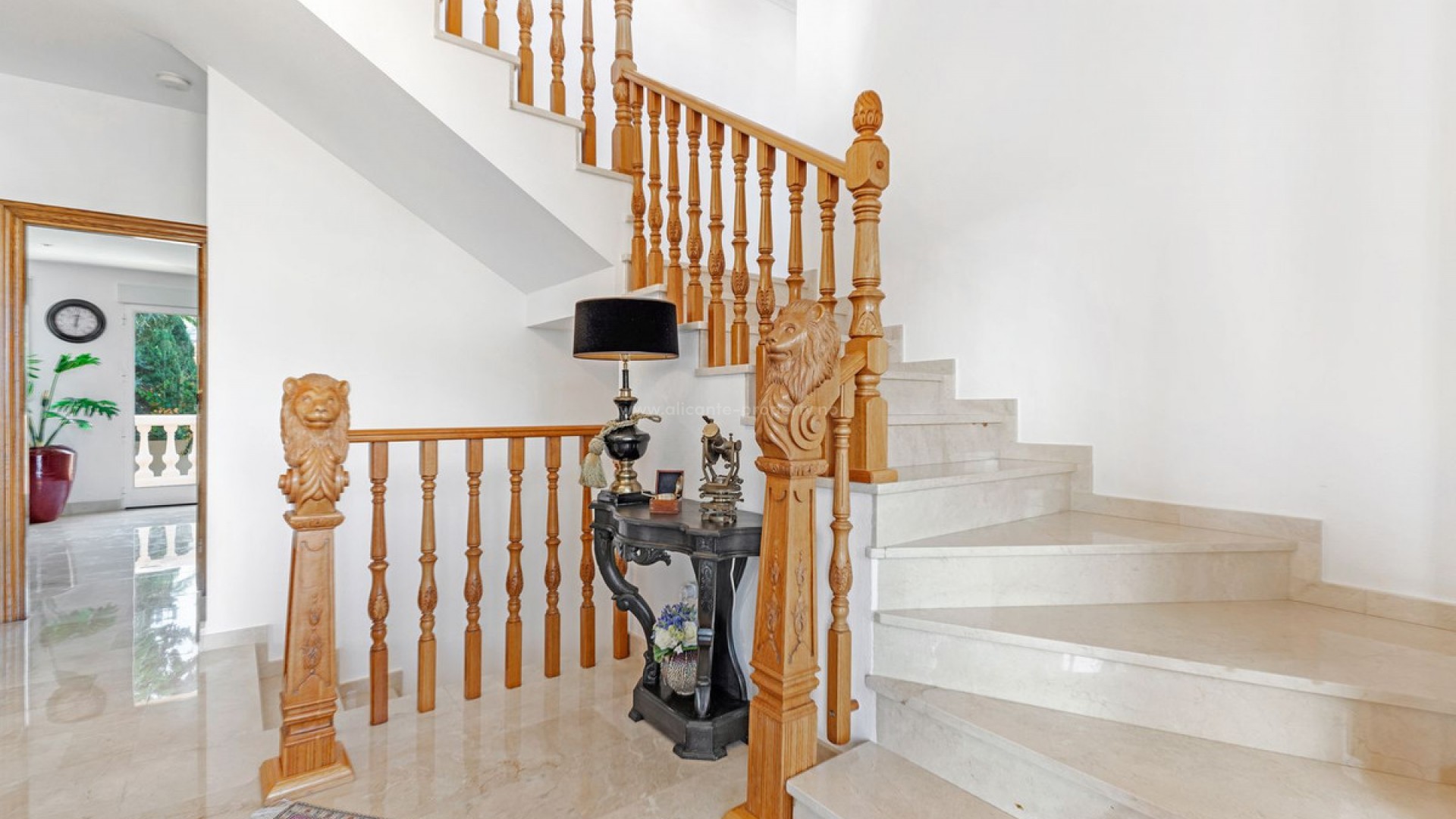 Villa in El Campello