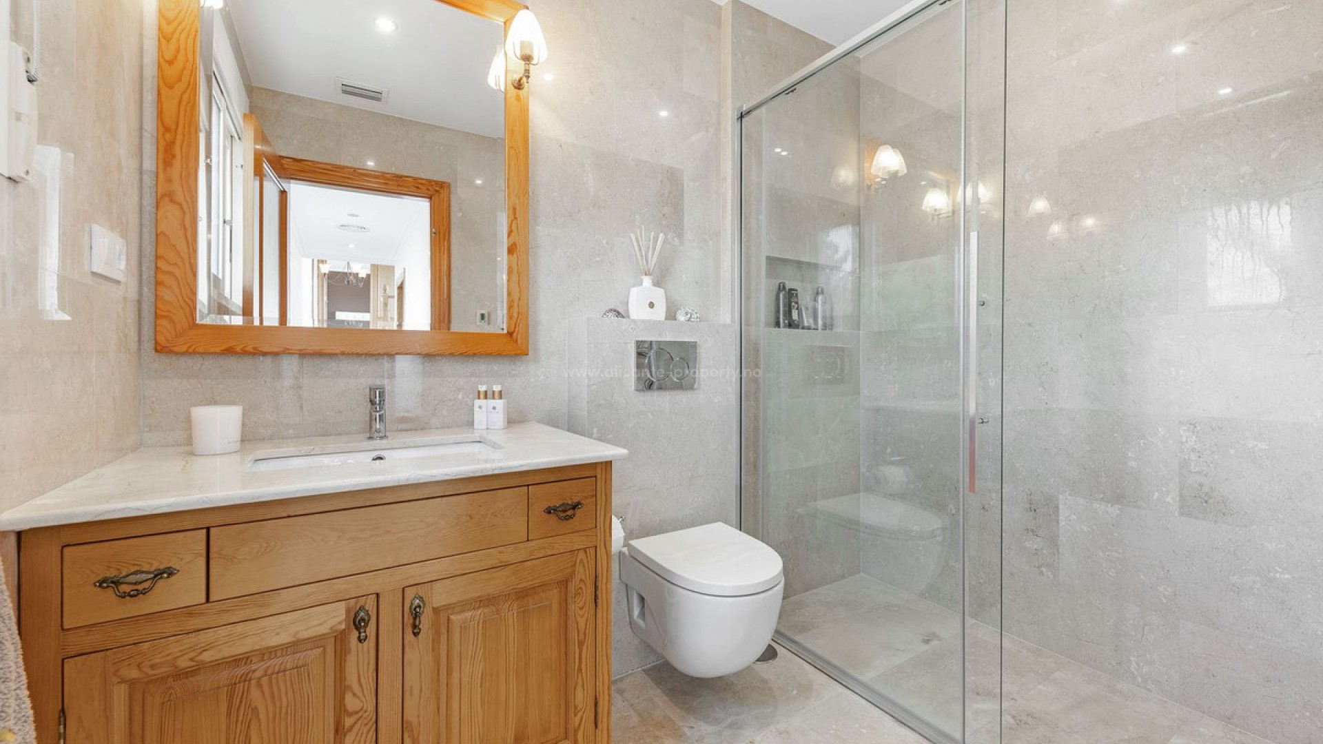 Villa in El Campello