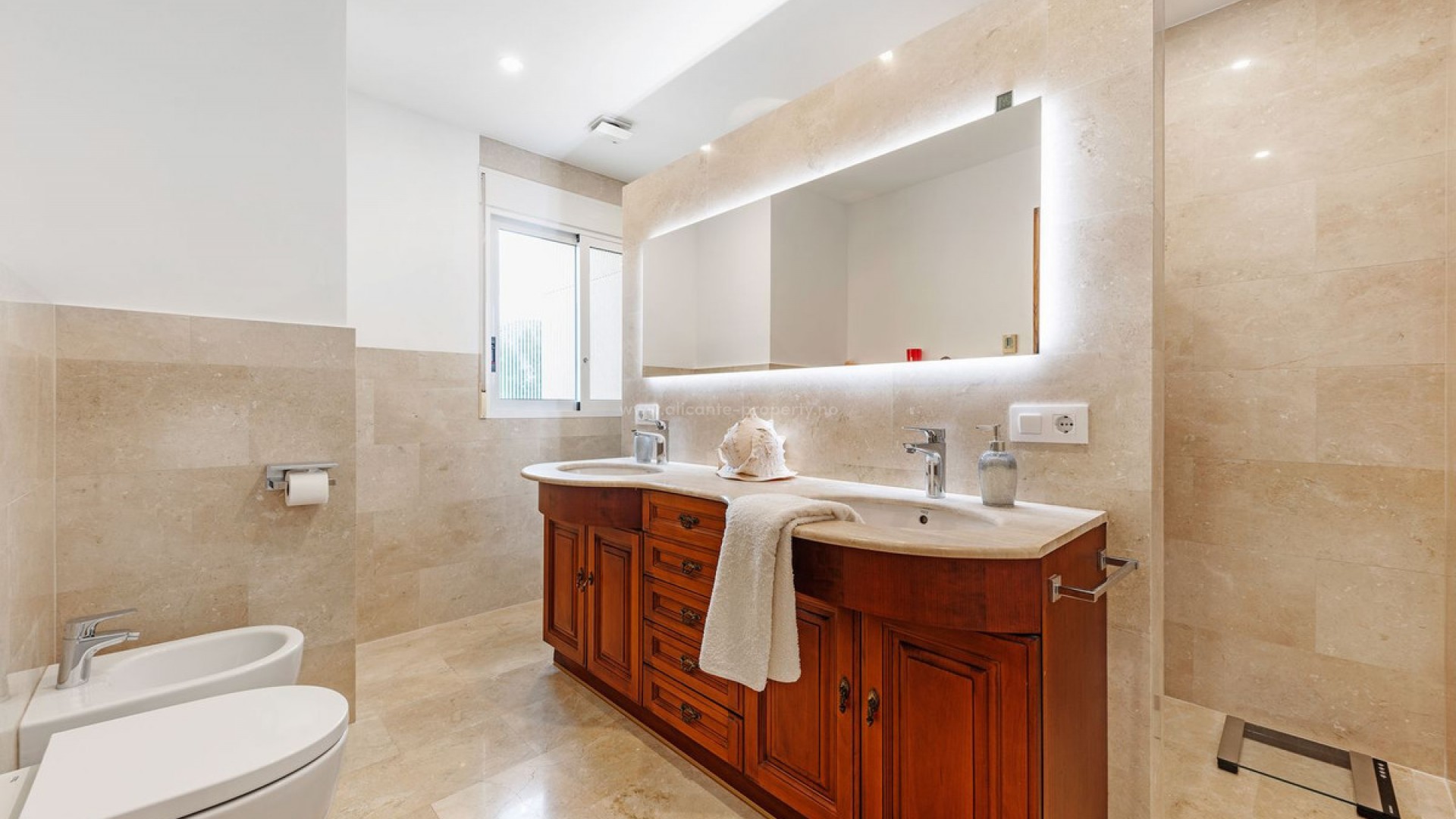 Villa in El Campello