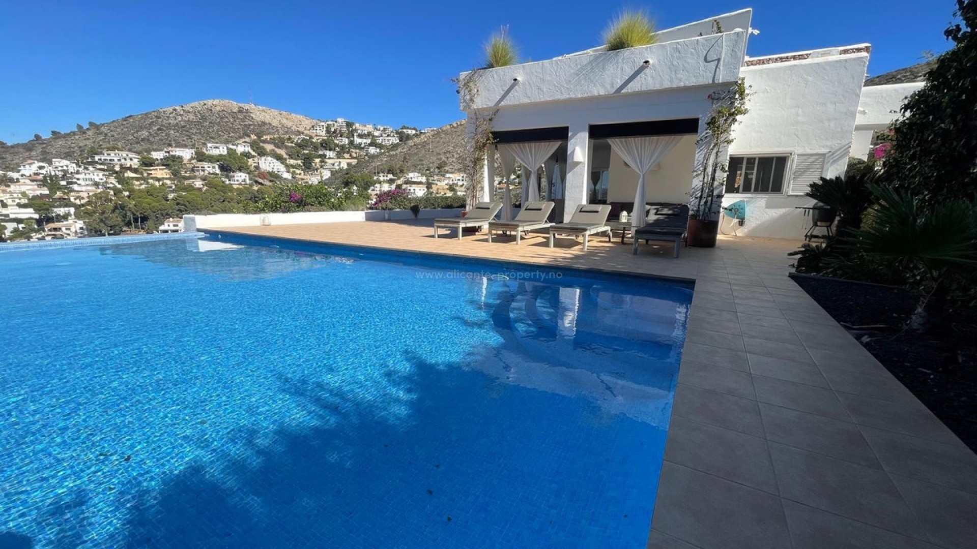 Villa in El Portet